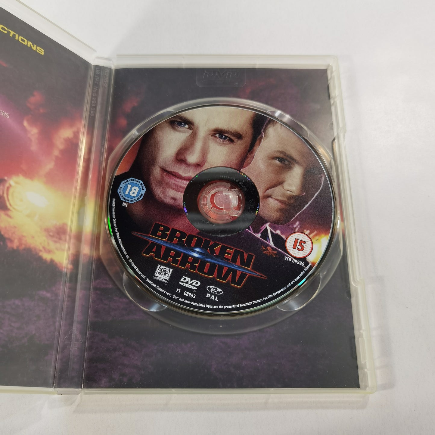 Broken Arrow (1996) - DVD UK 2000 ( Cover Chapter Selections )
